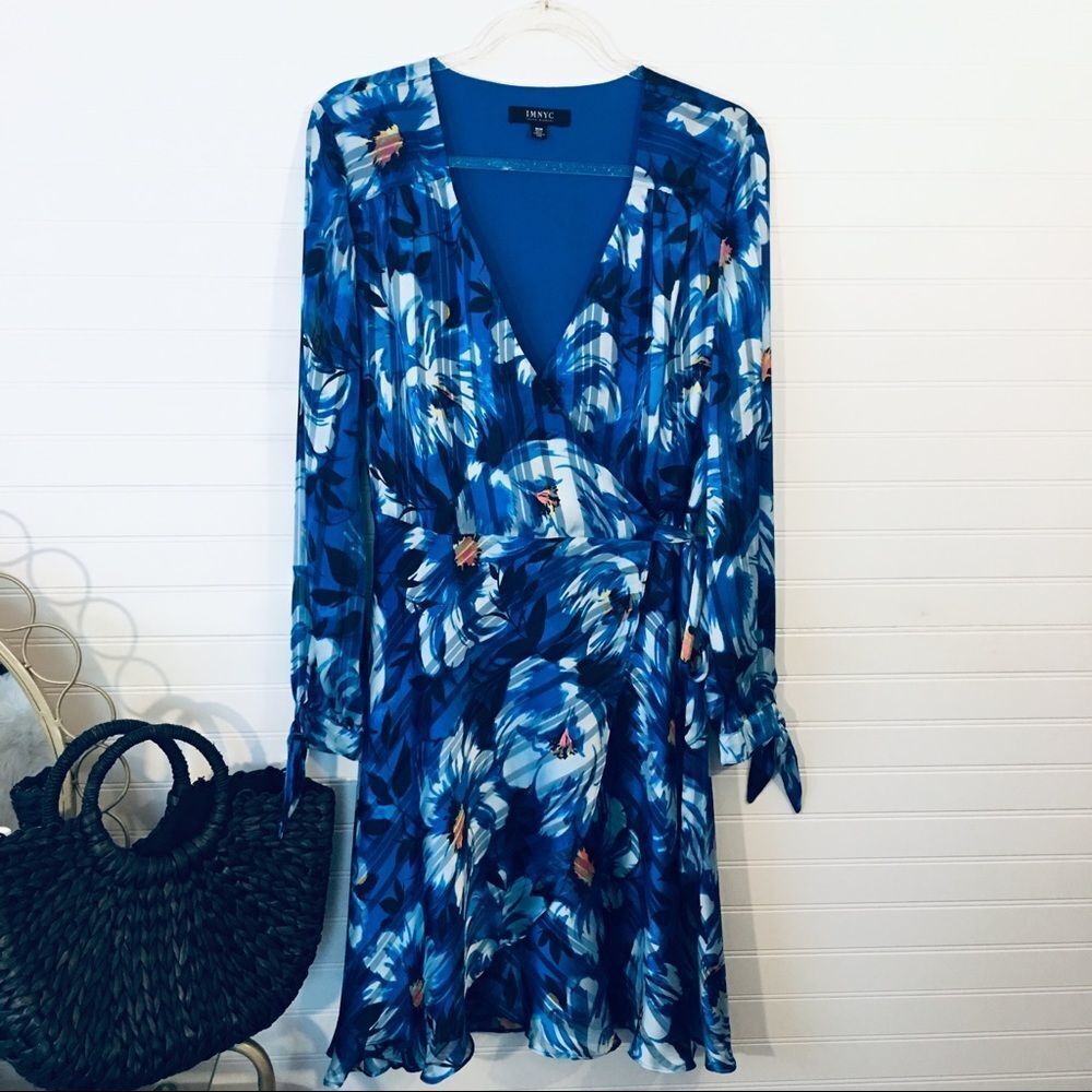 Isaac Mizrahi Floral Blue Brush Strip Long Sleeve Wrap Dress Size Medium NWT